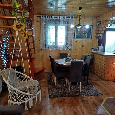 Vila Krismark Zabljak  Luaran gambar