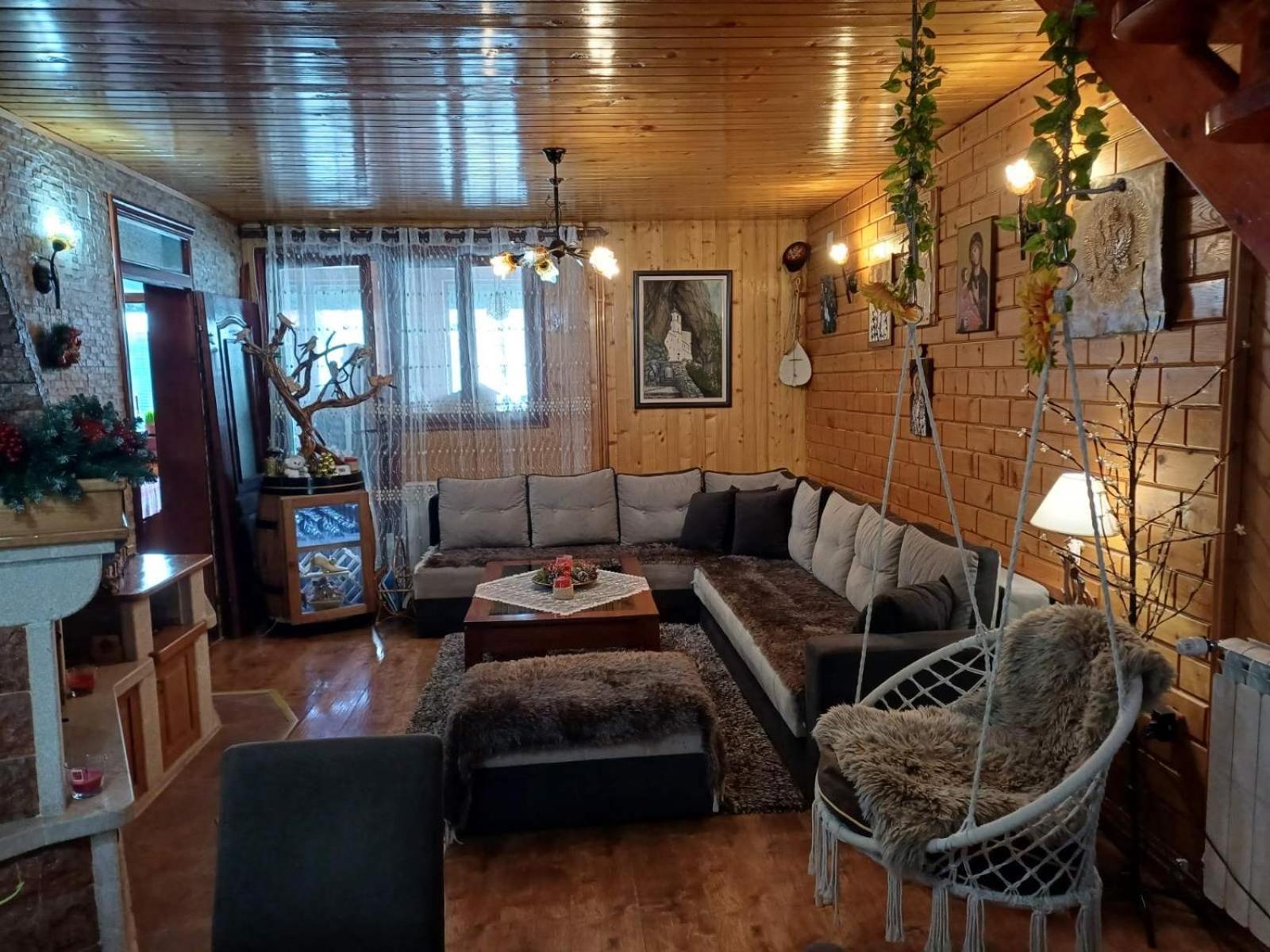 Vila Krismark Zabljak  Luaran gambar