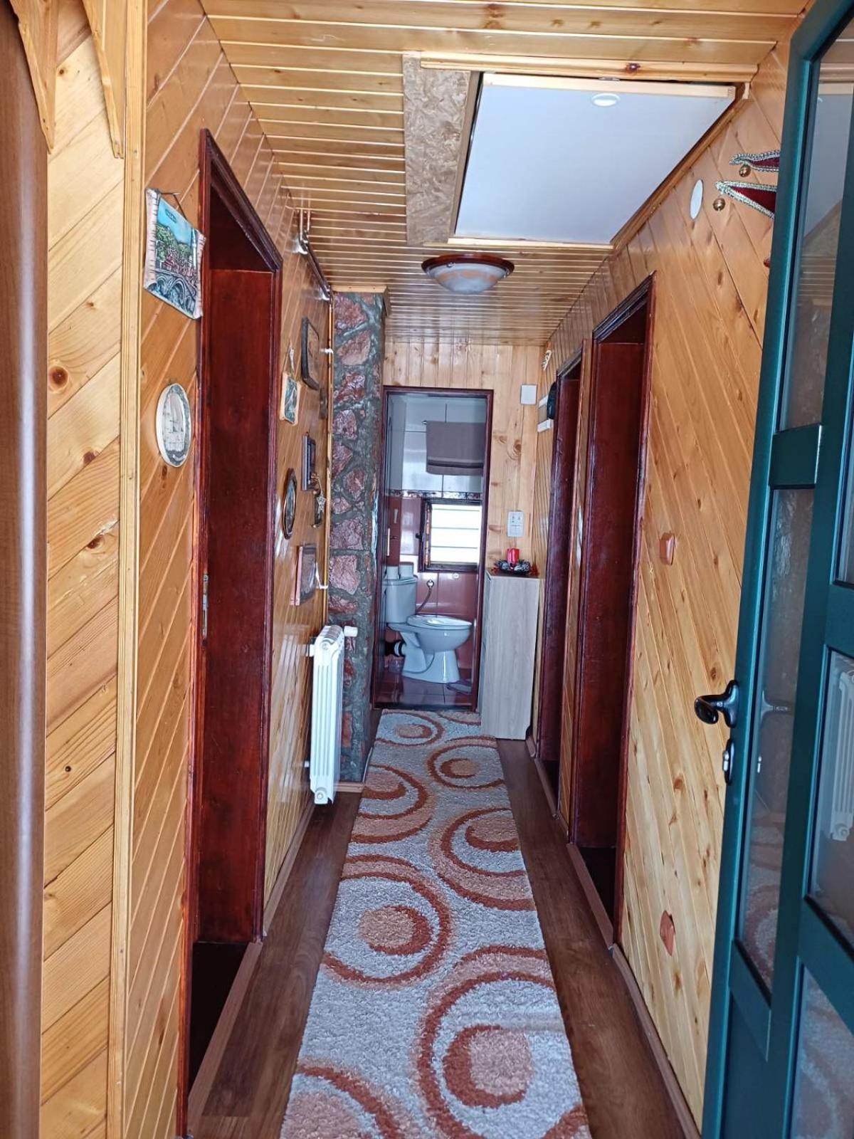 Vila Krismark Zabljak  Luaran gambar