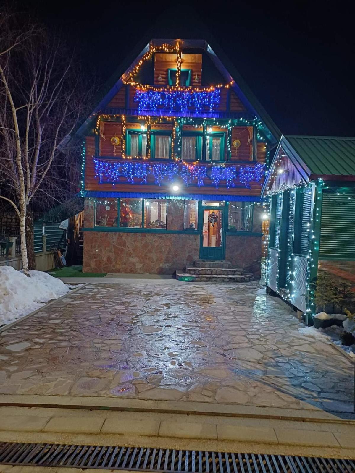 Vila Krismark Zabljak  Luaran gambar