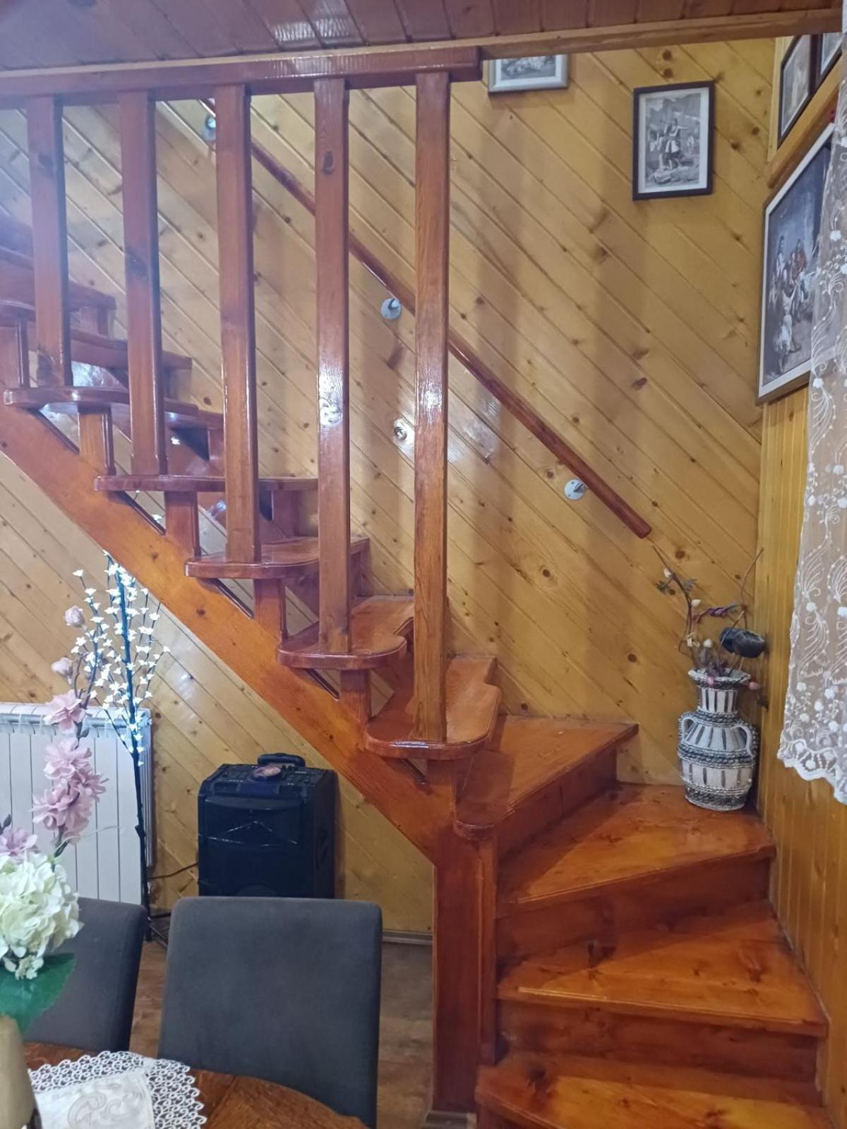 Vila Krismark Zabljak  Luaran gambar