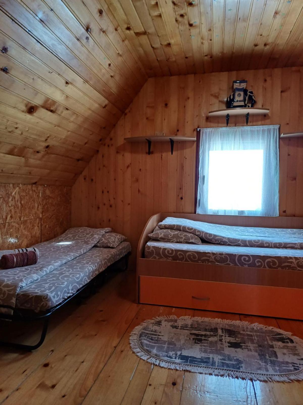 Vila Krismark Zabljak  Luaran gambar