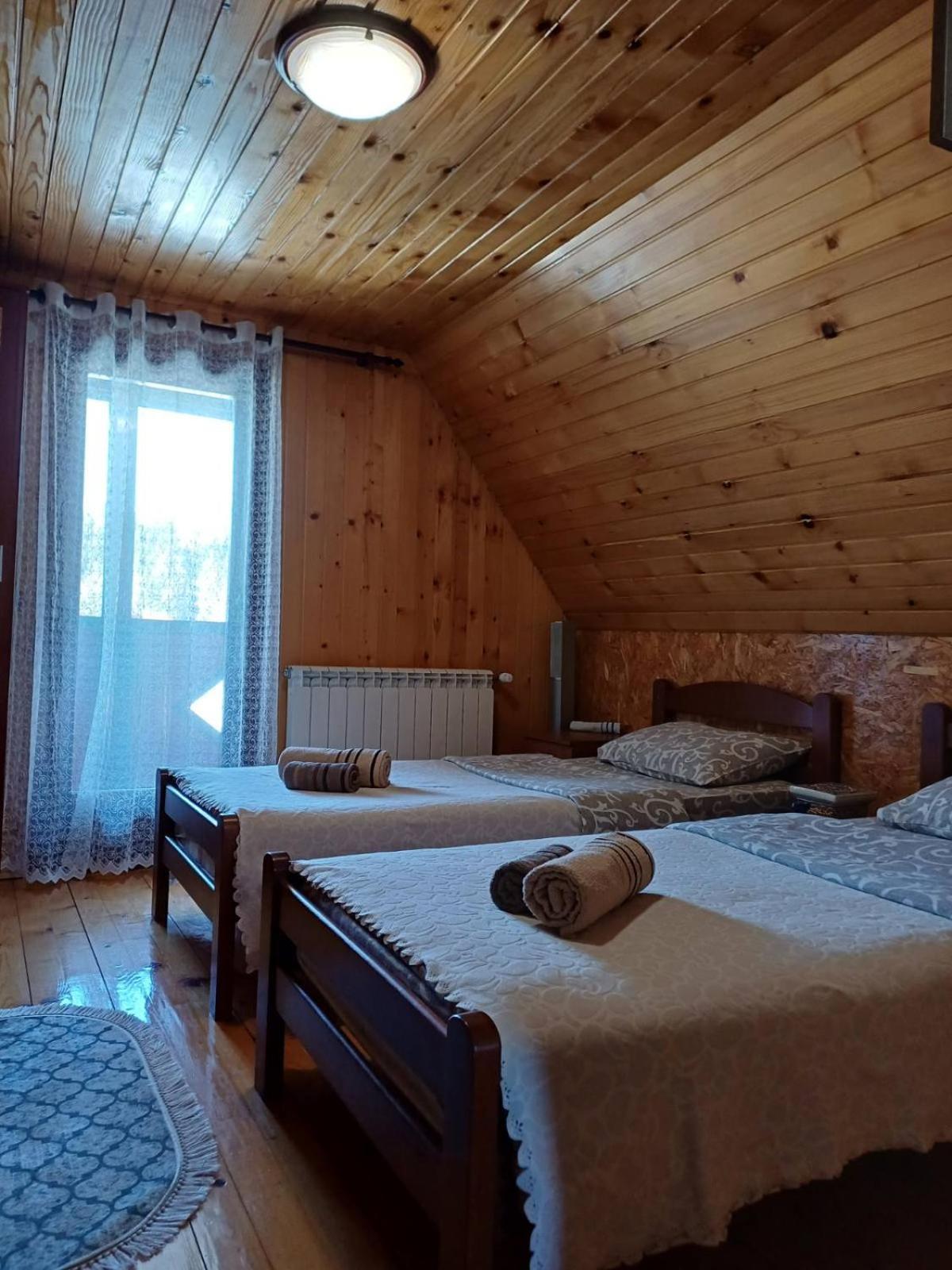 Vila Krismark Zabljak  Luaran gambar