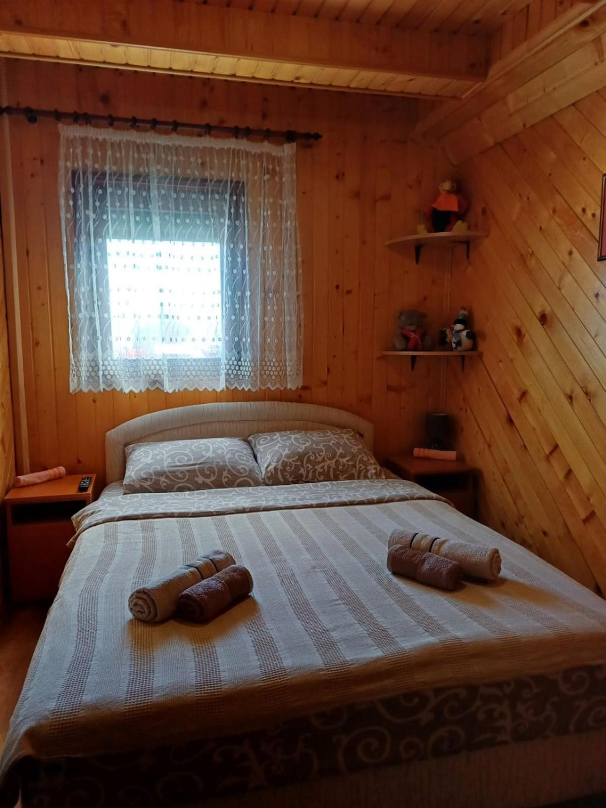 Vila Krismark Zabljak  Luaran gambar