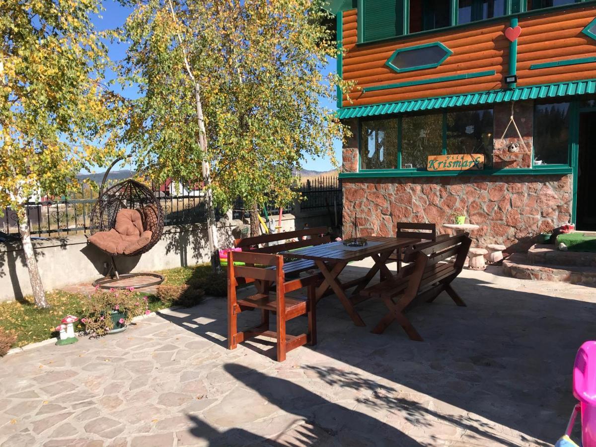 Vila Krismark Zabljak  Luaran gambar